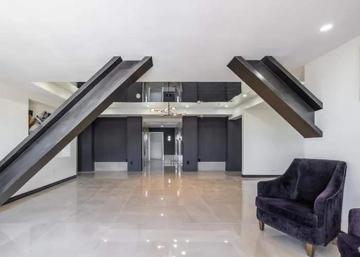 Luxury High-rise With Panoramic Views Aparthotel 4*